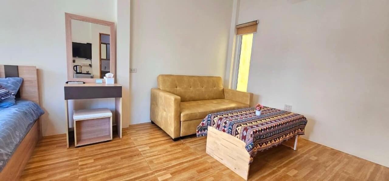 Homdoiintr Farmstay ฮ่อมดอยอินทร์ ฟาร์มสเตย์ Ban Huai Kaeo Exterior foto